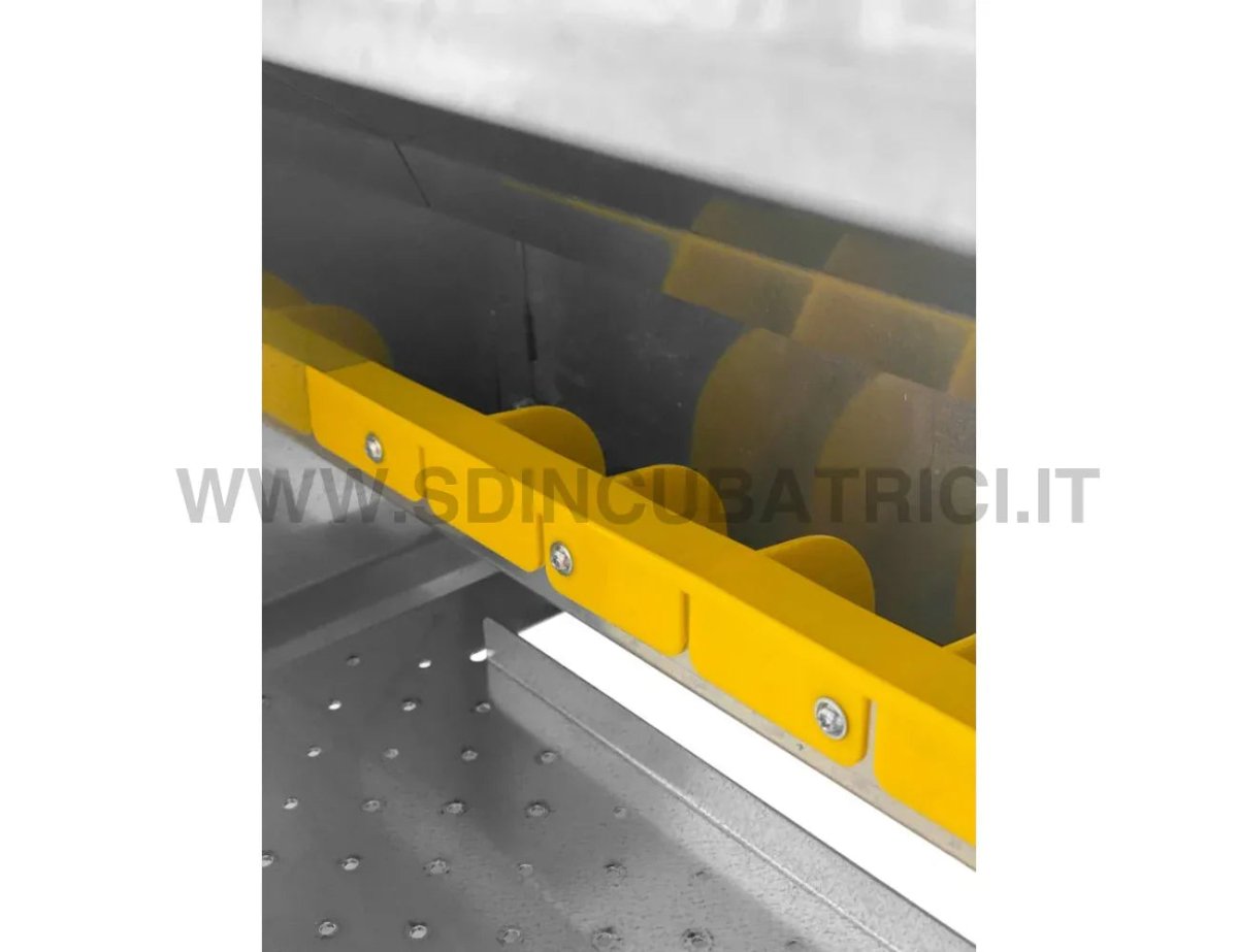 Mangiatoia Automatica a Pedale River Systems ALMA 19L per Polli e Volatili - SD Incubatrici 