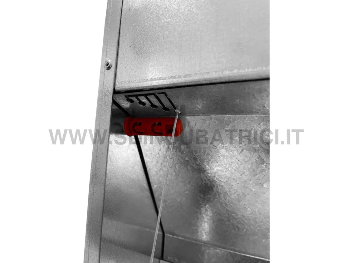 Mangiatoia Automatica a Pedale River Systems ALMA 30L per Polli e Volatili - SD Incubatrici 